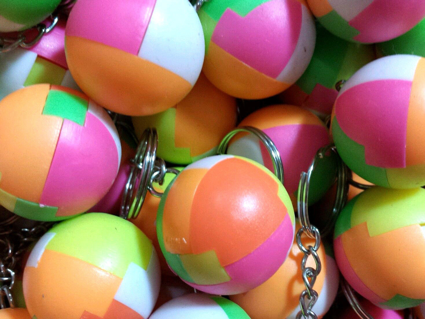 48 Pcs, Puzzle Ball Key Chain, - огляд і ціна Party Games Easter For Kids