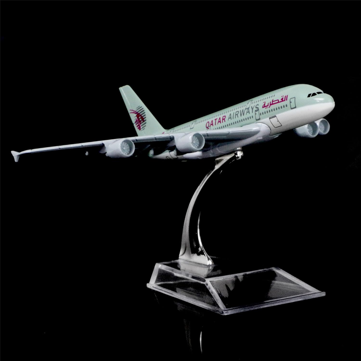 1:400 16cm Air Bus A380 Qatar  - огляд і ціна Party Games Bus